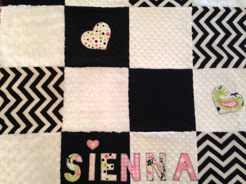 Appliqué patch quilt
